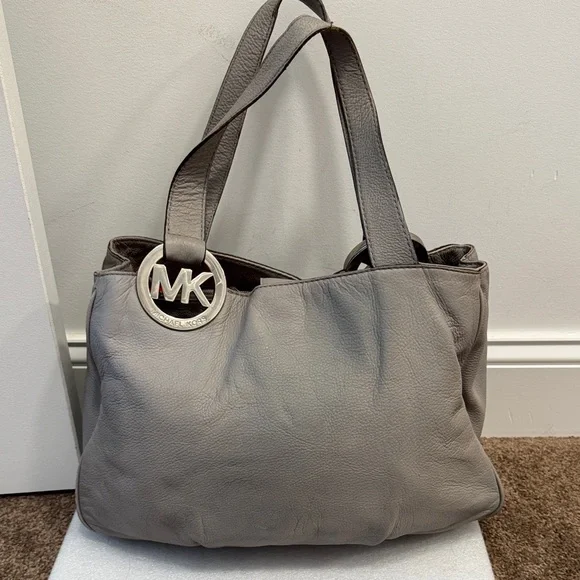 Michael Kors Silver Logo Gray Shoulder Bag purse - Picture 1 of 9